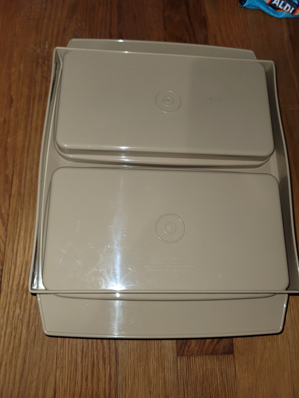 Tupperware Deviled Egg Container - Picture 3 of 3
